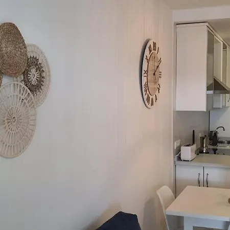 Bajo Con Patio, Piscina Y Playa A 200 Metros Apartment *