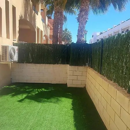 Bajo Con Patio, Piscina Y Playa A 200 Metros Apartment